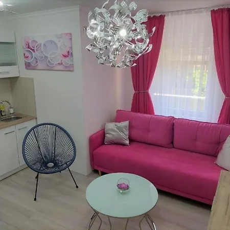 Апартаменти Lux *